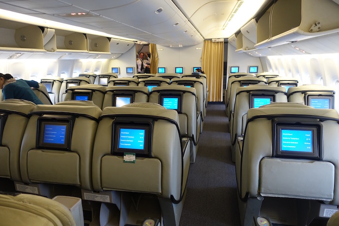Pia Boeing 777 Seat Map Pia Is Looking To Upgrade Ife On 8 Of Its Boeing 777 Aircraft - Pakistan  Aviation
